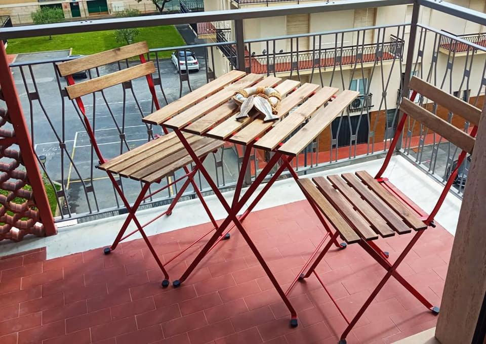 Nonna Pella Appartamenti - Corbezzolo Pietra Ligure Extérieur photo