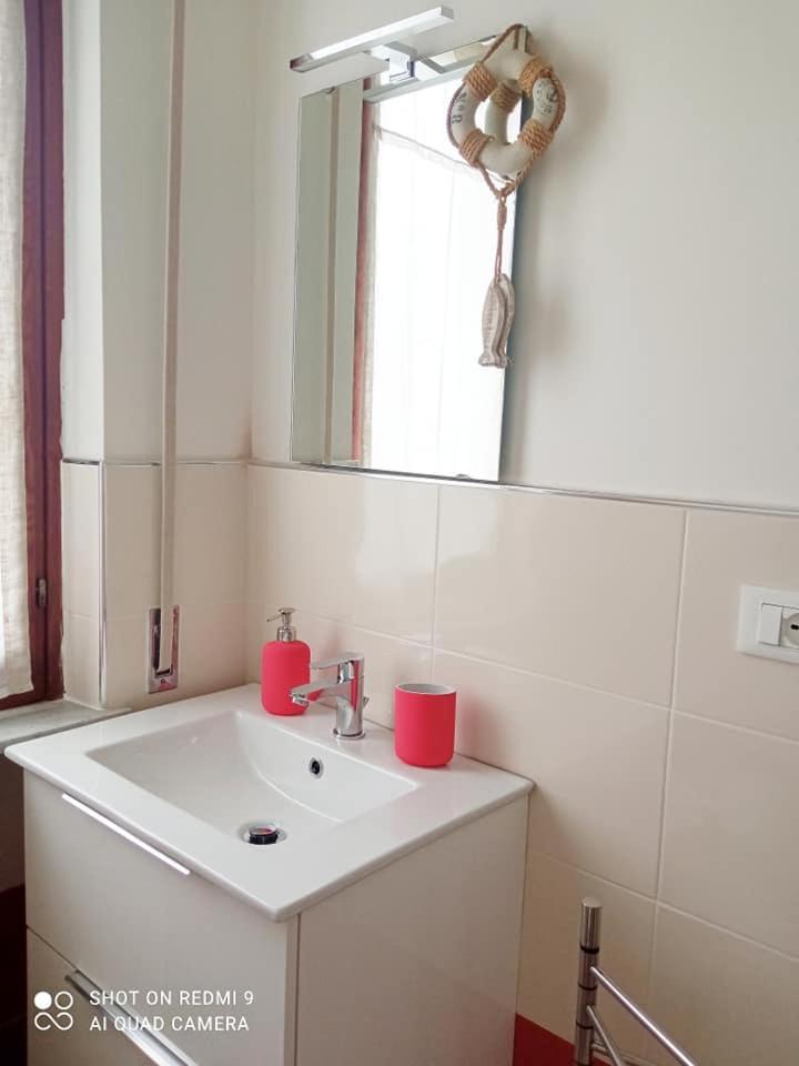 Nonna Pella Appartamenti - Corbezzolo Pietra Ligure Chambre photo